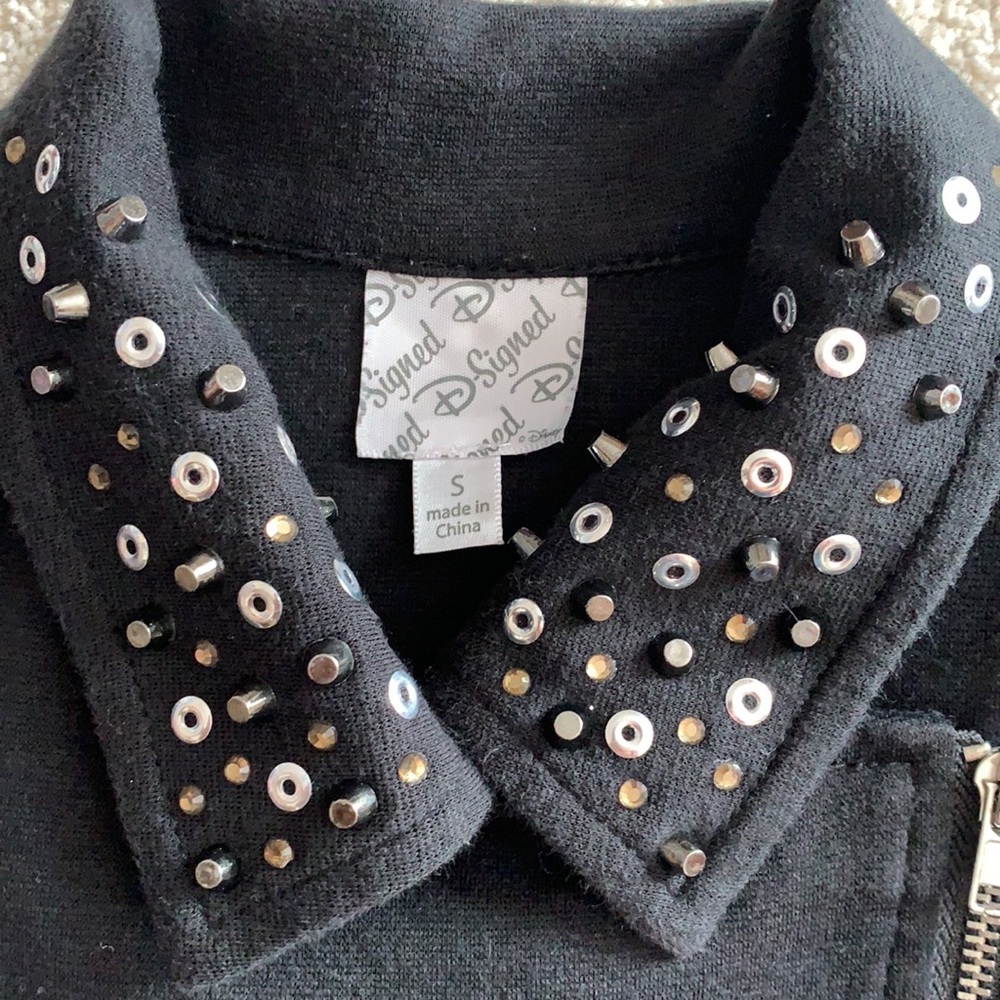 D-Signed Coat - Picture 3 of 9